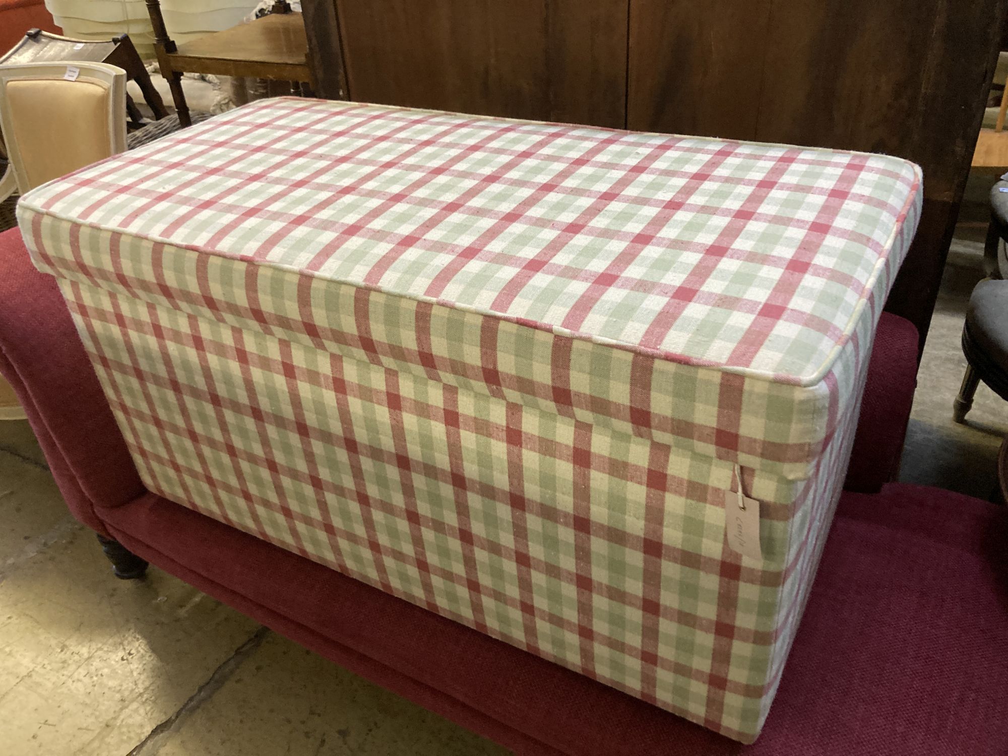 A rectangular upholstered ottoman seat, length 106cm, depth 52cm, height 52cm
